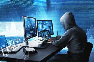 Het verband tussen eenvoudige en middelgrote cybercrime en witwassen
