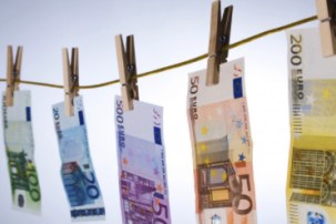 Politique anti-blanchiment pour le courtier en assurances : Comment puis-je réaliser l'évaluation des risques « anti-blanchiment » en sept étapes pour mon bureau ?