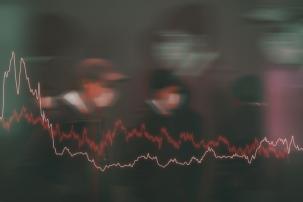 Economische en financiële crises: analyse van mechanismen, beleggersgedrag en beleggingsstrategieën