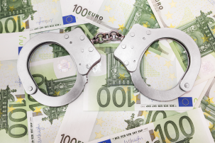 Antiwitwasbeleid voor zelfstandige bankagenten: attitude en waakzaamheid in twintig praktische voorbeelden